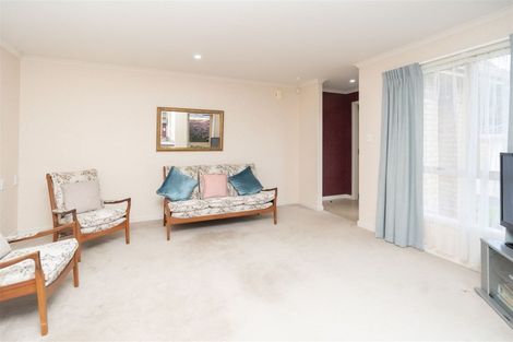 Photo of property in 12 Sovereign Isle Lane, Rototuna, Hamilton, 3210