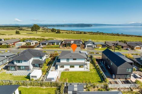 Photo of property in 14 Victory Drive, Wharewaka, Taupo, 3330