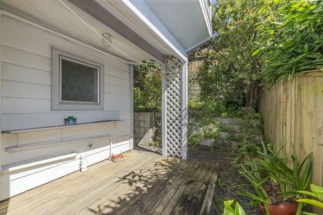Photo of property in 27f2 Kenwyn Terrace, Newtown, Wellington, 6021
