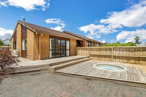 Photo of property in 25 Septimus Place, Henderson, Auckland, 0612