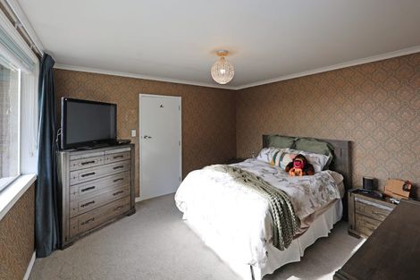 Photo of property in 16 Ure Street, South Hill, Oamaru, 9400