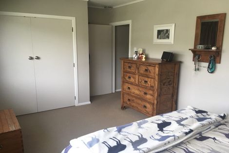 Photo of property in 5 Hilton Way, Johnsonville, Wellington, 6037