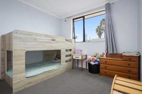 Photo of property in 20 Kayes Road, Pukekohe, 2120