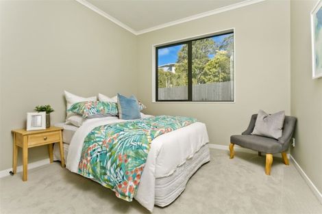 Photo of property in 63 Symes Drive, Red Beach, 0932
