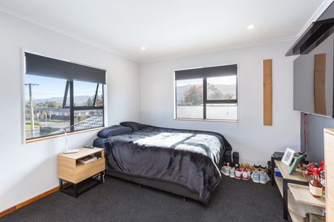 Photo of property in 55 Moeraki Road, Maoribank, Upper Hutt, 5018