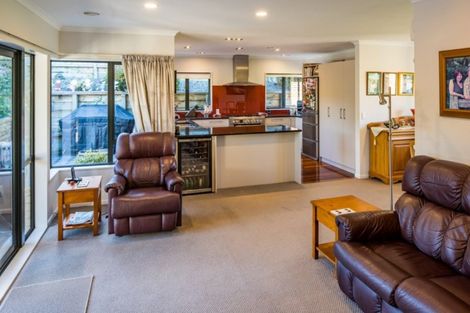 Photo of property in 4 Navigation Drive, Whitby, Porirua, 5024
