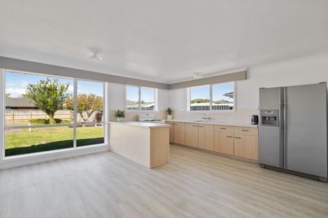 Photo of property in 74 Saint Johns Street, Woolston, Christchurch, 8062