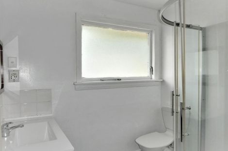 Photo of property in 8 Clonbern Place, Upper Riccarton, Christchurch, 8041