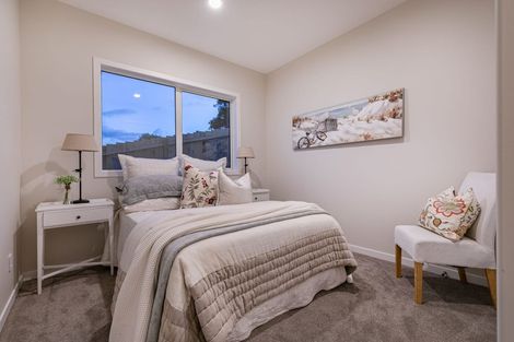 Photo of property in 7 Surf View Crescent, Red Beach, 0932