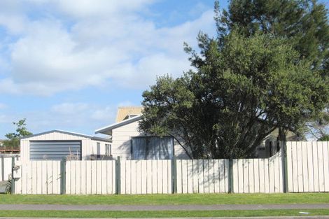 Photo of property in 66a Hartford Avenue, Papamoa Beach, Papamoa, 3118