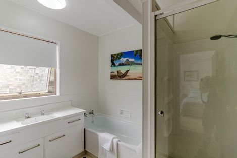 Photo of property in 2/19 Church Road, Taradale, Napier, 4112