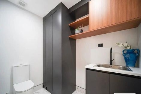 Photo of property in 1/6b William Roberts Road, Pakuranga, Auckland, 2010