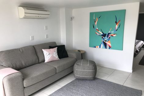 Photo of property in 18 Emily Place, Bellevue, Tauranga, 3110