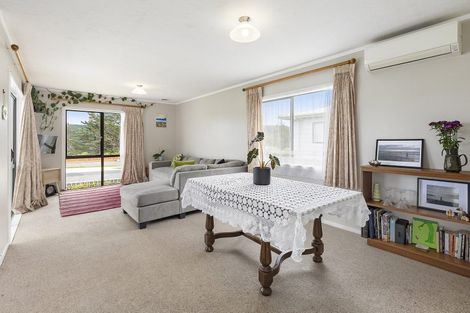 Photo of property in 129 Jamaica Drive, Grenada North, Wellington, 5028