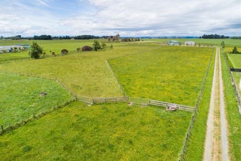 Photo of property in 81 Pukepapa Road, Marton, 4710