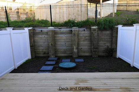 Photo of property in 29 Lawson Creek Street, Massey, Auckland, 0614