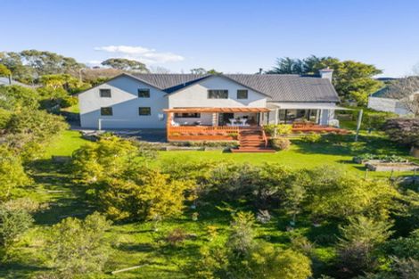 Photo of property in 20 Cashmere Drive, Fitzherbert, Palmerston North, 4410