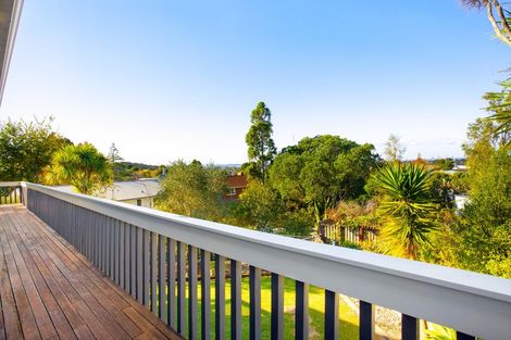 Photo of property in 22 Hartley Terrace, Massey, Auckland, 0614