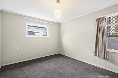 Photo of property in 13a Kim Street, Khandallah, Wellington, 6035