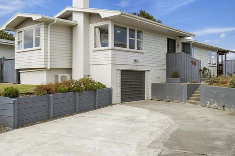 Photo of property in 16 Anakiwa Street, Kelvin Grove, Palmerston North, 4414