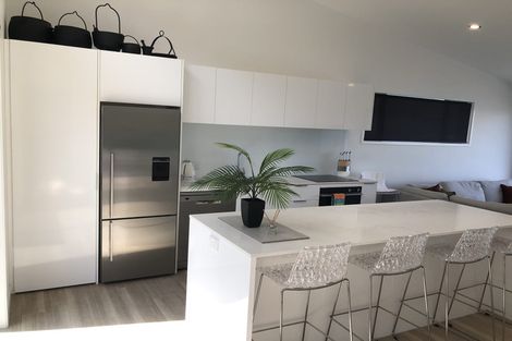 Photo of property in 17 Highlands Close, Queenstown, 9300