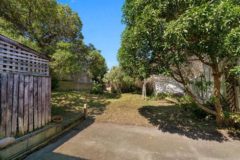 Photo of property in 32 Manuka Street, Castlecliff, Whanganui, 4501