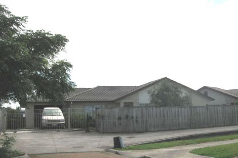 Photo of property in 14 Russett Grove, Henderson, Auckland, 0612