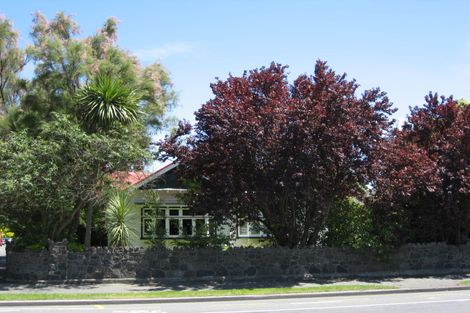 Photo of property in 1/129 Hills Road, Edgeware, Christchurch, 8013