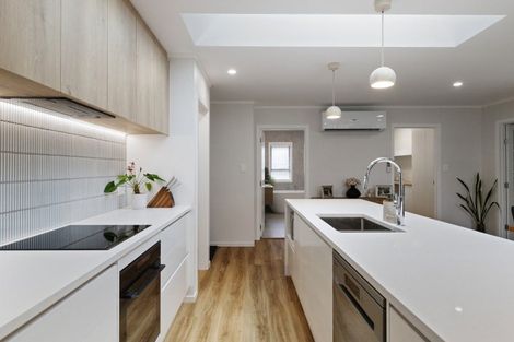 Photo of property in 414 Paparata Road, Bombay, 2675