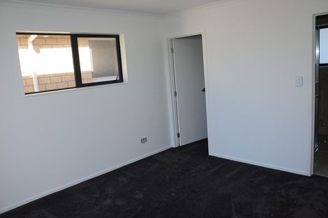 Photo of property in 501c Massey Road, Mangere, Auckland, 2022