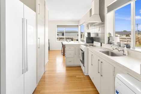 Photo of property in 1 Mears Road, St Andrews, Hamilton, 3200