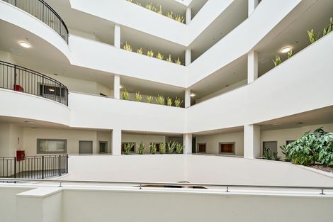 Photo of property in Stadium Garden Flats, 201/107 Thorndon Quay, Pipitea, Wellington, 6011