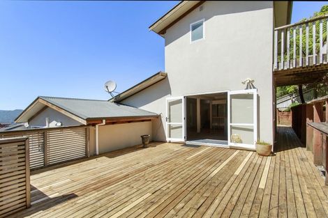 Photo of property in 150 Tirohanga Road, Tirohanga, Lower Hutt, 5010
