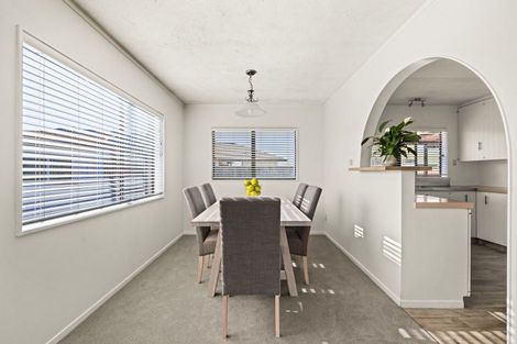 Photo of property in 16 Palmer Place, Parkvale, Hastings, 4122