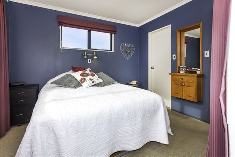 Photo of property in 213b Hetherington Road, Whangamata, 3620