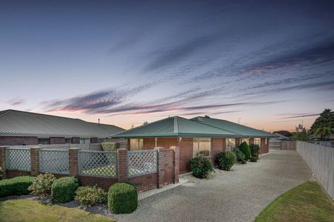 Photo of property in 4 Rothesay Place, Highbury, Palmerston North, 4412