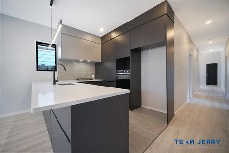 Photo of property in 43 Tributary Parade, Karaka, 2113
