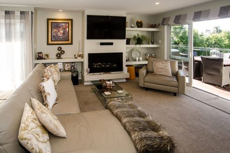 Photo of property in 82 Pohutukawa Parade, Riverhead, 0820