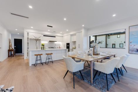 Photo of property in 39 Davey Crescent, Orewa, 0931