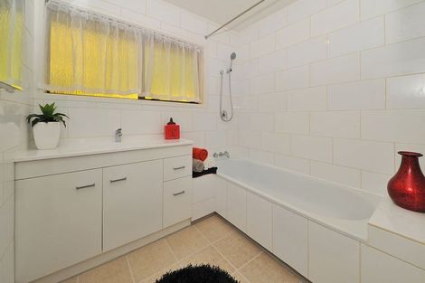 Photo of property in 2/2 Huia Road, Papatoetoe, Auckland, 2025