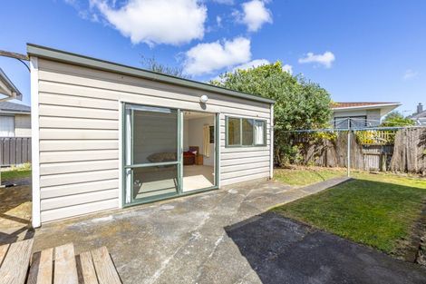Photo of property in 4 Hinemoa Terrace, Waipukurau, 4200