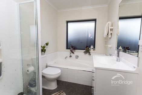 Photo of property in 13 Ragley Way, Rolleston, 7615