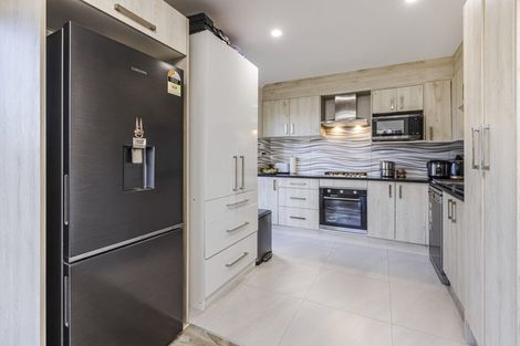 Photo of property in 145 Wordsworth Road, Manurewa, Auckland, 2102