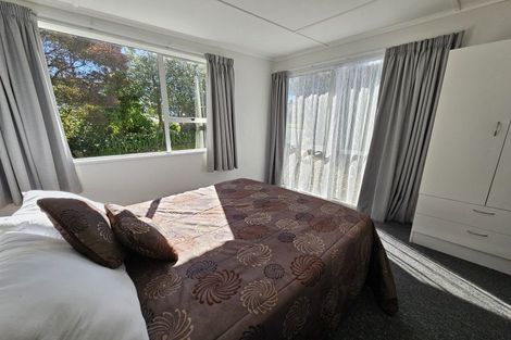 Photo of property in 13 Kowhai Street, Kaka Point, 9271