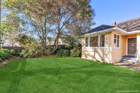 Photo of property in 616 Featherston Street, Roslyn, Palmerston North, 4414