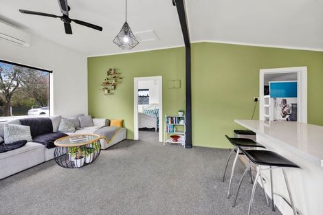 Photo of property in 21 Falstaff Street, Stratford, 4332