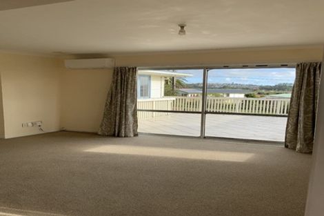 Photo of property in 9 Statesman Street, Henderson, Auckland, 0612