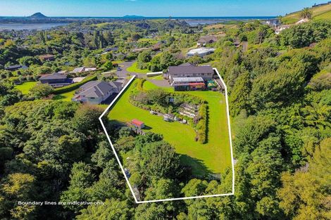 Photo of property in 14r Estates Terrace, Welcome Bay, Tauranga, 3175