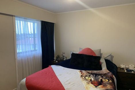 Photo of property in 2/12 Trevethick Grove, Woburn, Lower Hutt, 5010