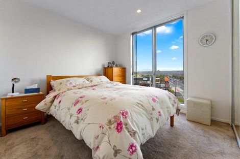 Photo of property in Bella Vista, 3a/84 Gunner Drive, Te Atatu Peninsula, Auckland, 0610